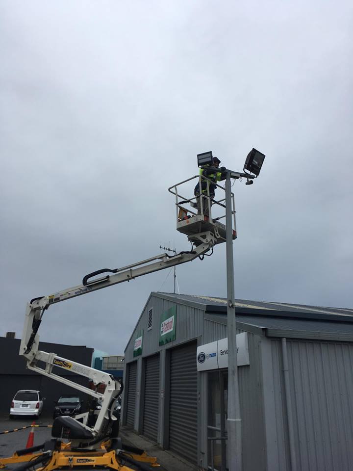 Capital City Ford flood light replacement 3.jpg